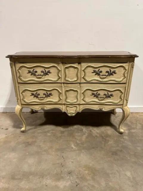 White Fine Furniture French Provincial 2 Drawer Dresser – Invio Fine Furniture Consignment
