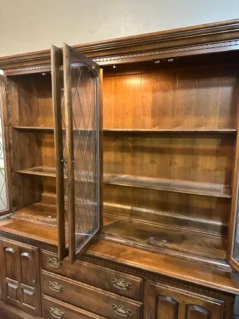 Ethan Allen Classic Manor Lighted China Cabinet Hutch – Invio Fine ...